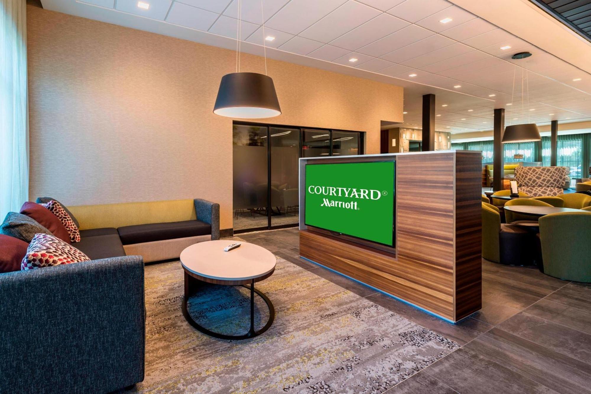 Courtyard By Marriott Tampa Northwest/Veterans Expressway Hotel West Chase Eksteriør billede